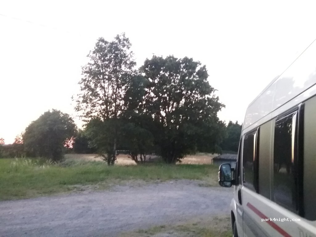 (23260) La Villeneuve - Unnamed Road — foto