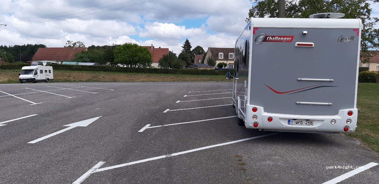 (61190) Tourouvre au Perche - Rue Charles de Gaulle — foto