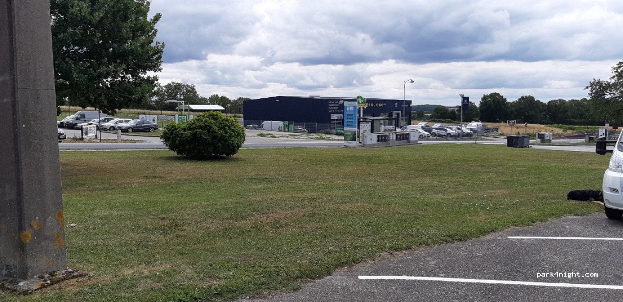 (61190) Tourouvre au Perche - Rue Charles de Gaulle — foto 3