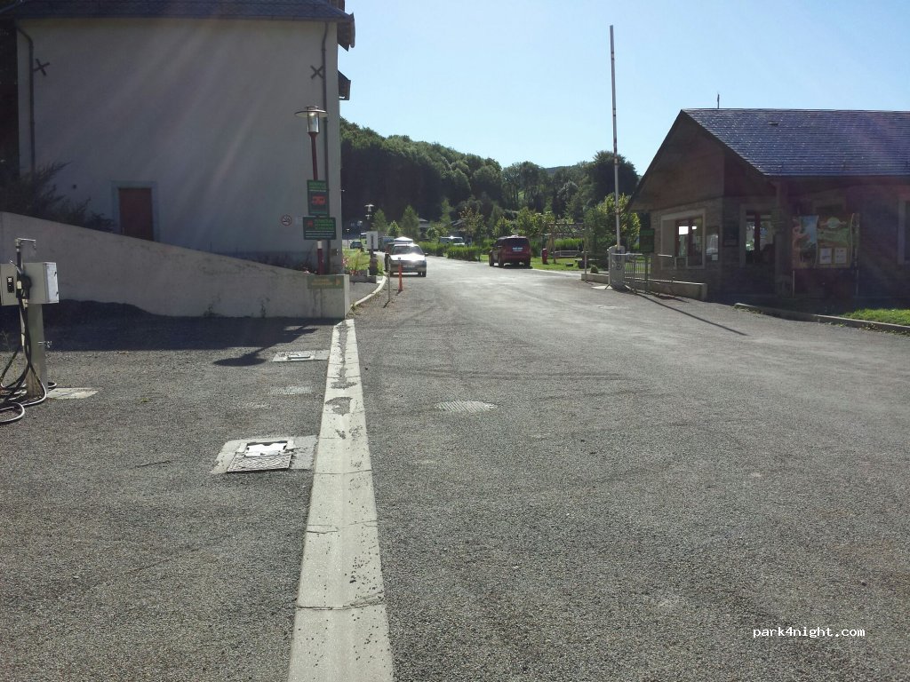 Camping Sources Chaudes — foto