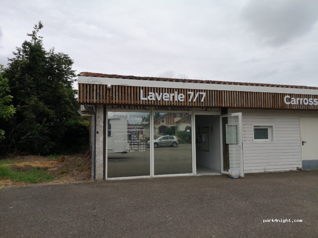 (40400) Tartas - 325 Rue Chanzy — foto