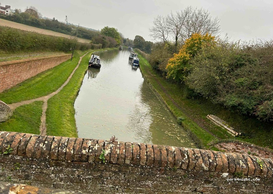 (NN7 3FG)  - Unnamed Road — foto 5