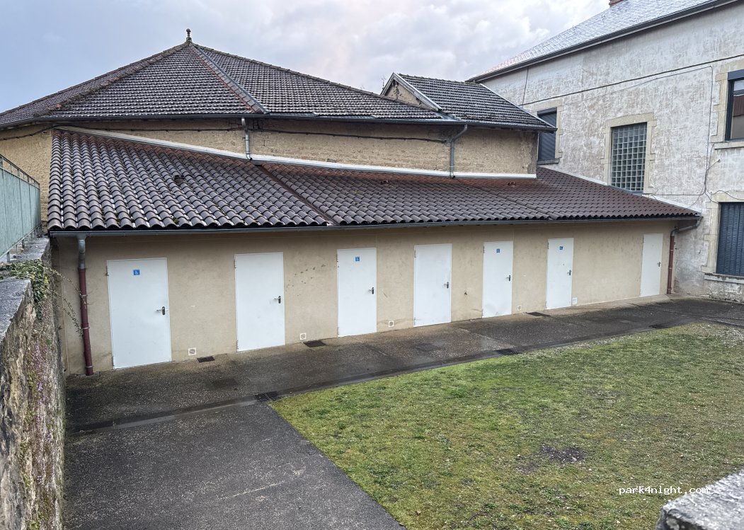 (01270) Coligny - Allée des Charmilles — foto 5