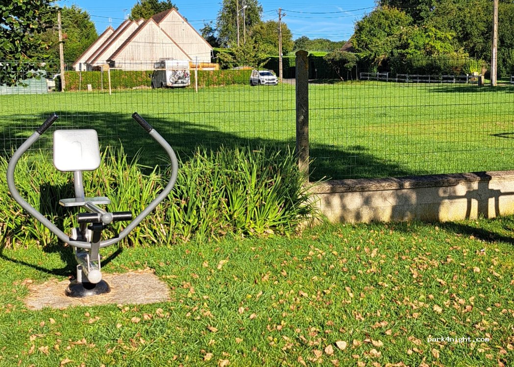 (60400) Bretigny - 1 Allée du Fer À Cheval — foto 3