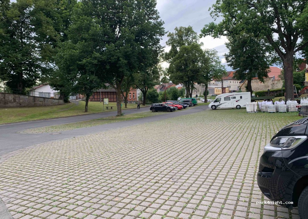 (98673) Eisfeld - 16 Am Volkshaus — foto