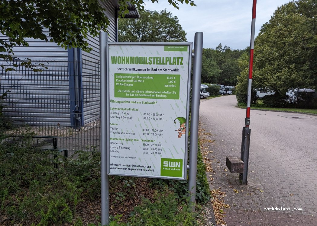 Wohnmobilstellplatz Bad am Stadtwald — foto 3