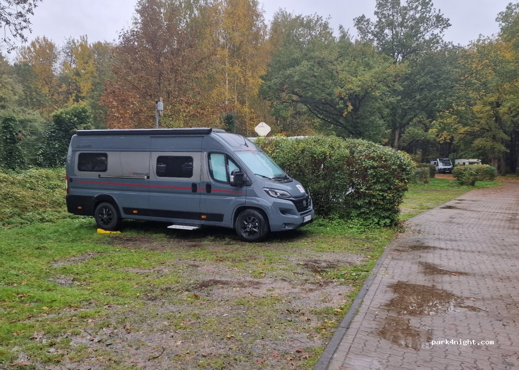 Wohnmobilstellplatz Bad am Stadtwald — foto 4