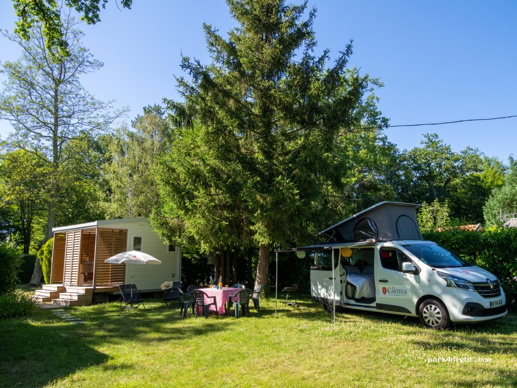 Castel Camping Les Bois du Bardelet — foto