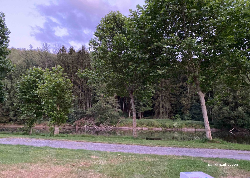 Camping Le Trou du Cheval — foto