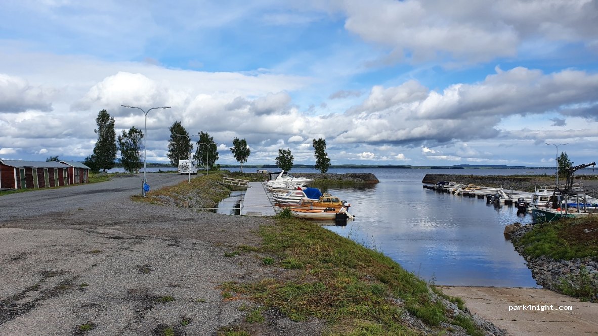 (950 40) Siknäs - — foto 2