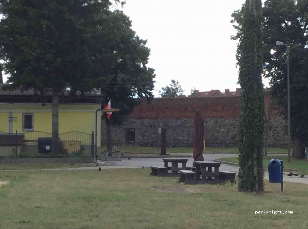 (74-240) Lipiany - 1 plac im. Huberta Dzikowskiego — foto