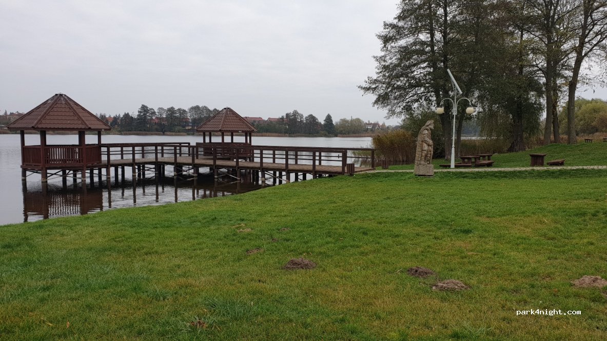 (74-240) Lipiany - 1 plac im. Huberta Dzikowskiego — foto 2