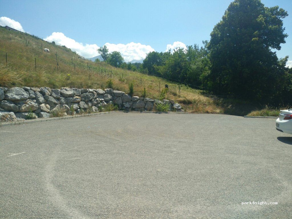 (04140) Seyne - 6510 Place d'Armes — foto 2
