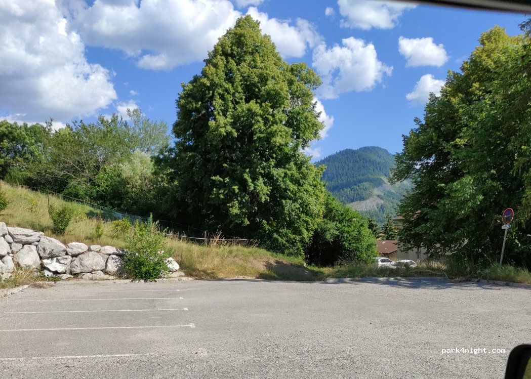 (04140) Seyne - 6510 Place d'Armes — foto 3
