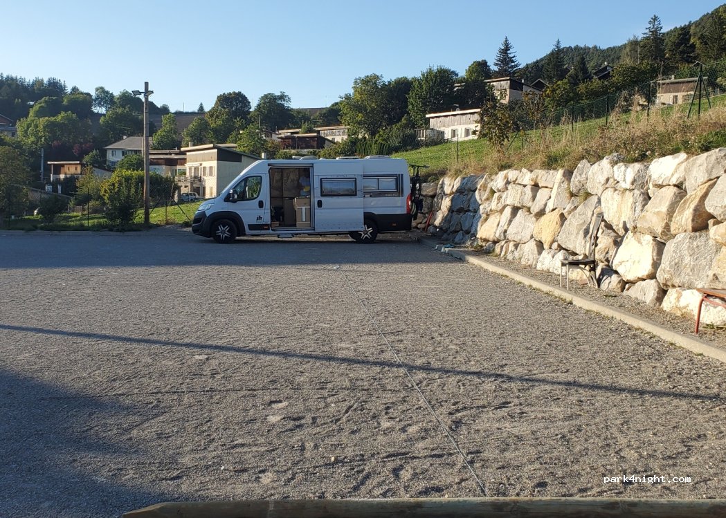 (04140) Seyne - 6510 Place d'Armes — foto 4