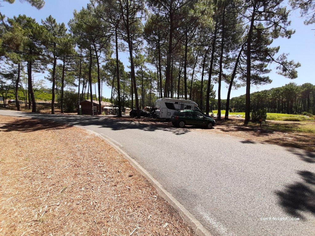 (33680) Lacanau - Allée des Golfs — foto