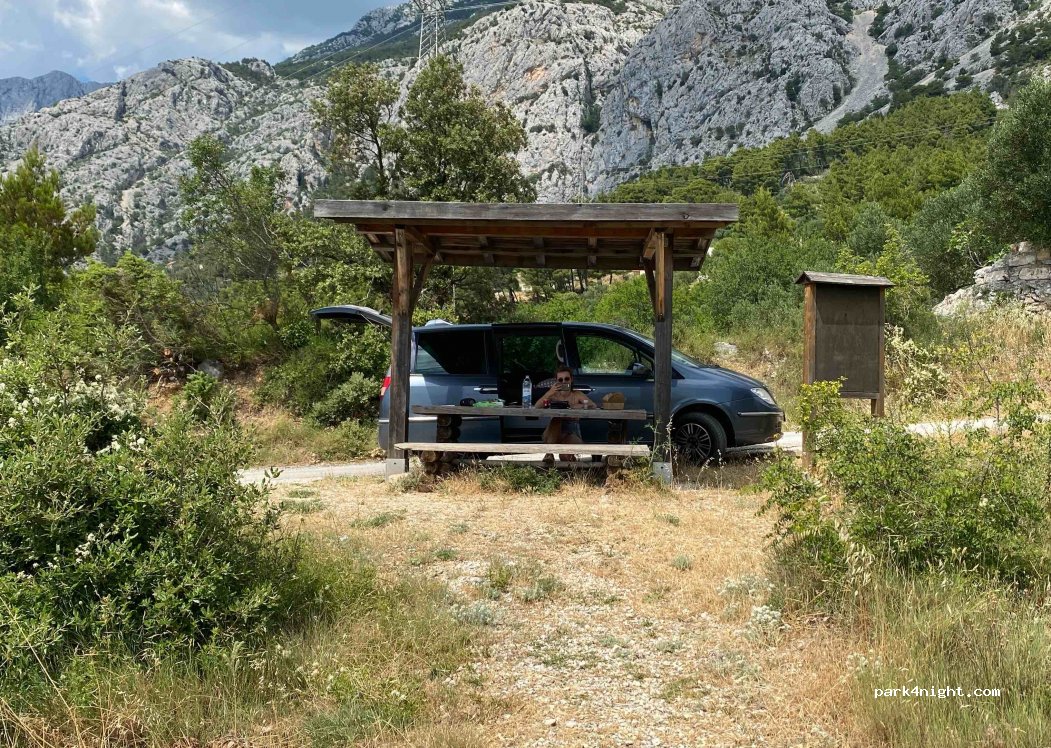 (21300) Makarska - Unnamed Road — foto 3