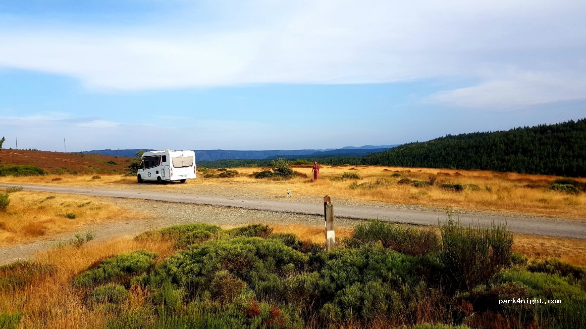 (48800) Prévenchères - Unnamed Road — foto 3