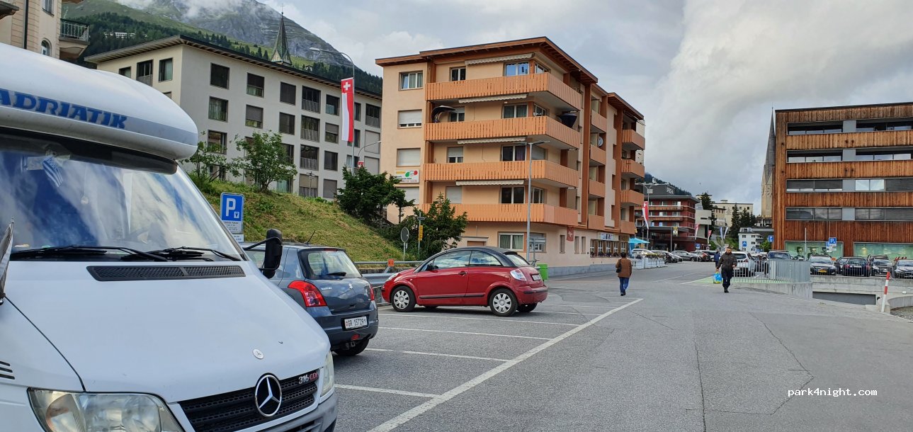 (7270) Davos Platz - 9 Tanzbühlstrasse — foto