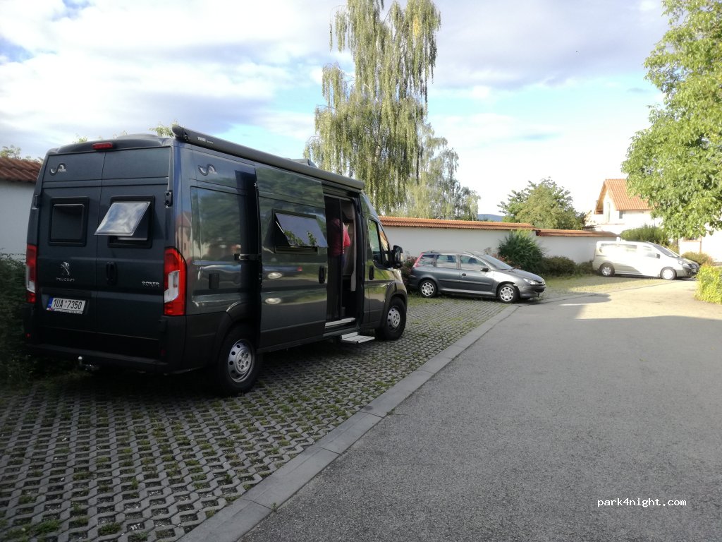 (382 32) Velešín - náměstí Josefa Vlastimila Kamarýta — foto 2