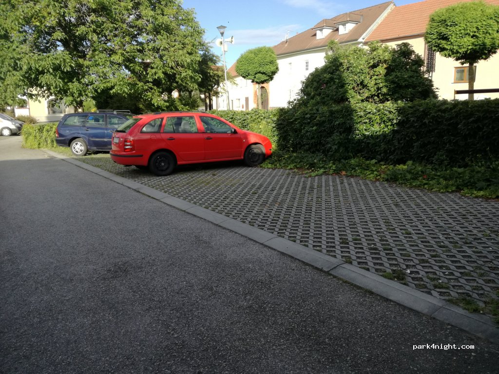 (382 32) Velešín - náměstí Josefa Vlastimila Kamarýta — foto 3