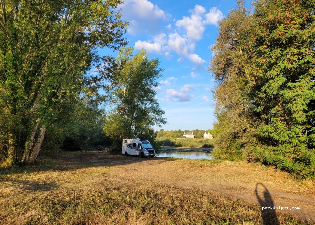 (41120) Candé-sur-Beuvron - D173 — foto