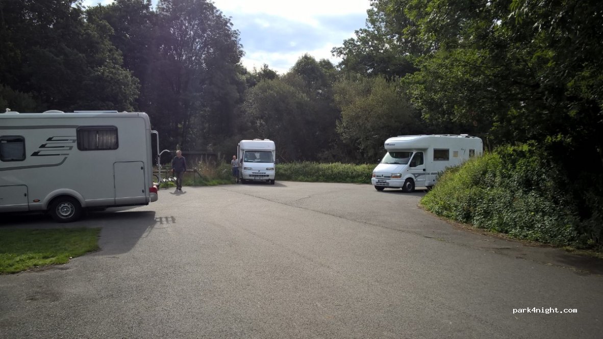 (29270) Saint-Hernin - D82 — foto 2