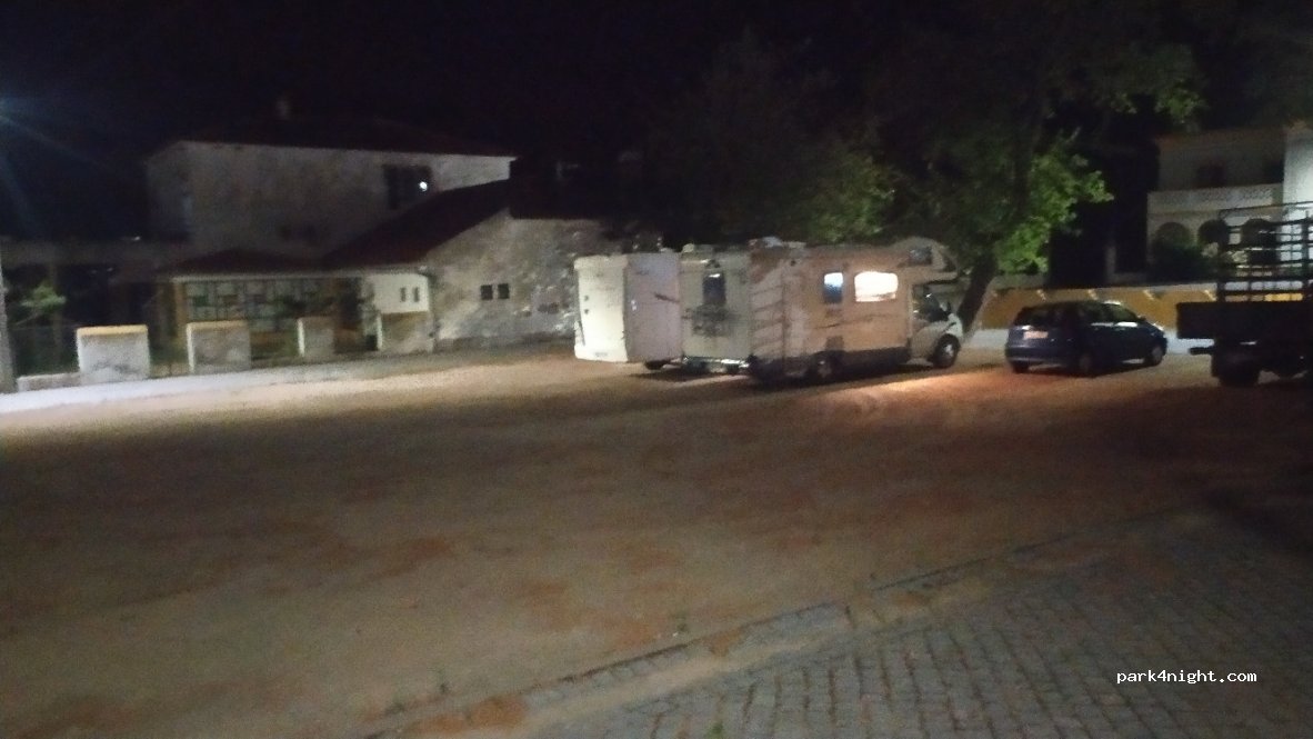 (6050) Alpalhão - 2 Largo Doutor António Alves da Costa — foto 3
