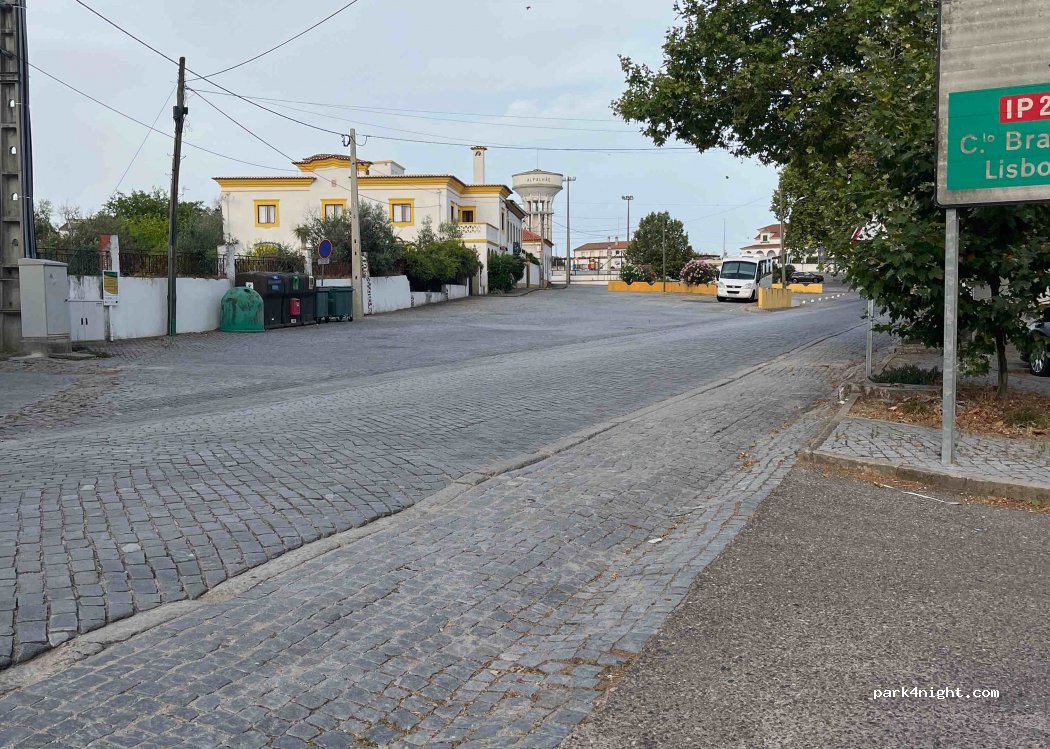 (6050) Alpalhão - 2 Largo Doutor António Alves da Costa — foto 4