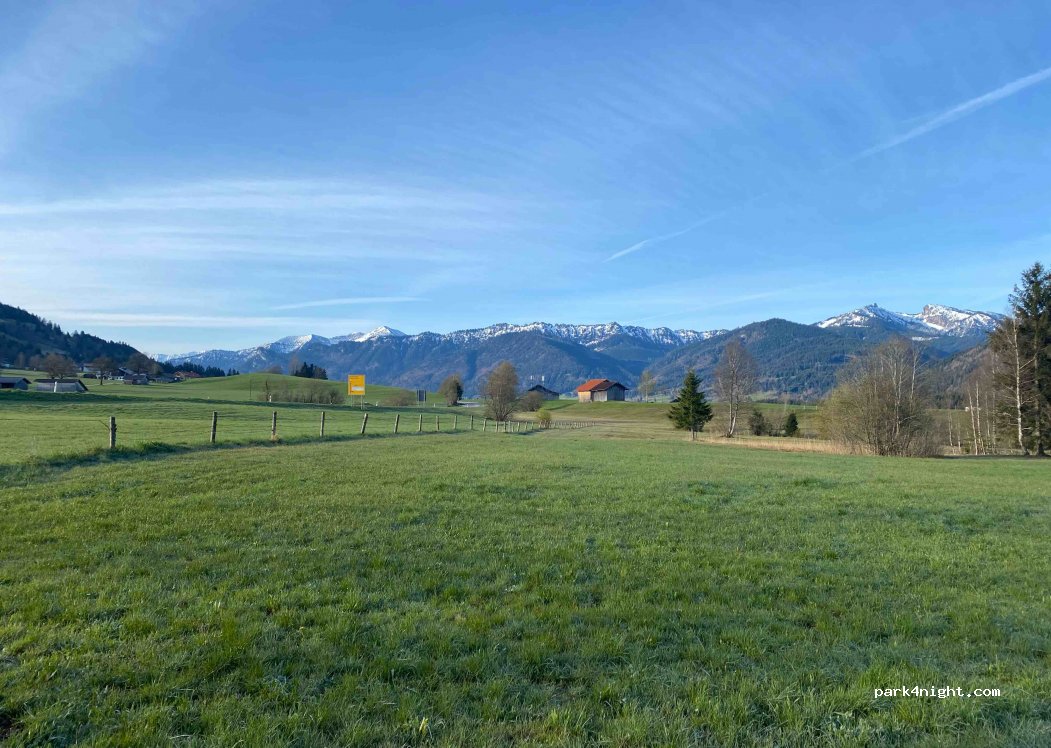 (82442) Saulgrub - Am Sportplatz — foto