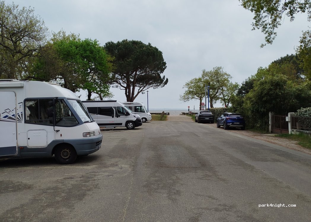 (33510) Andernos-les-Bains - 1 Boulevard du Colonel Wurtz — foto 4