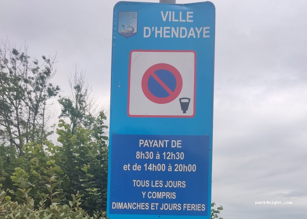 (64700) Hendaye - 6 Rue d'Armatonde — foto
