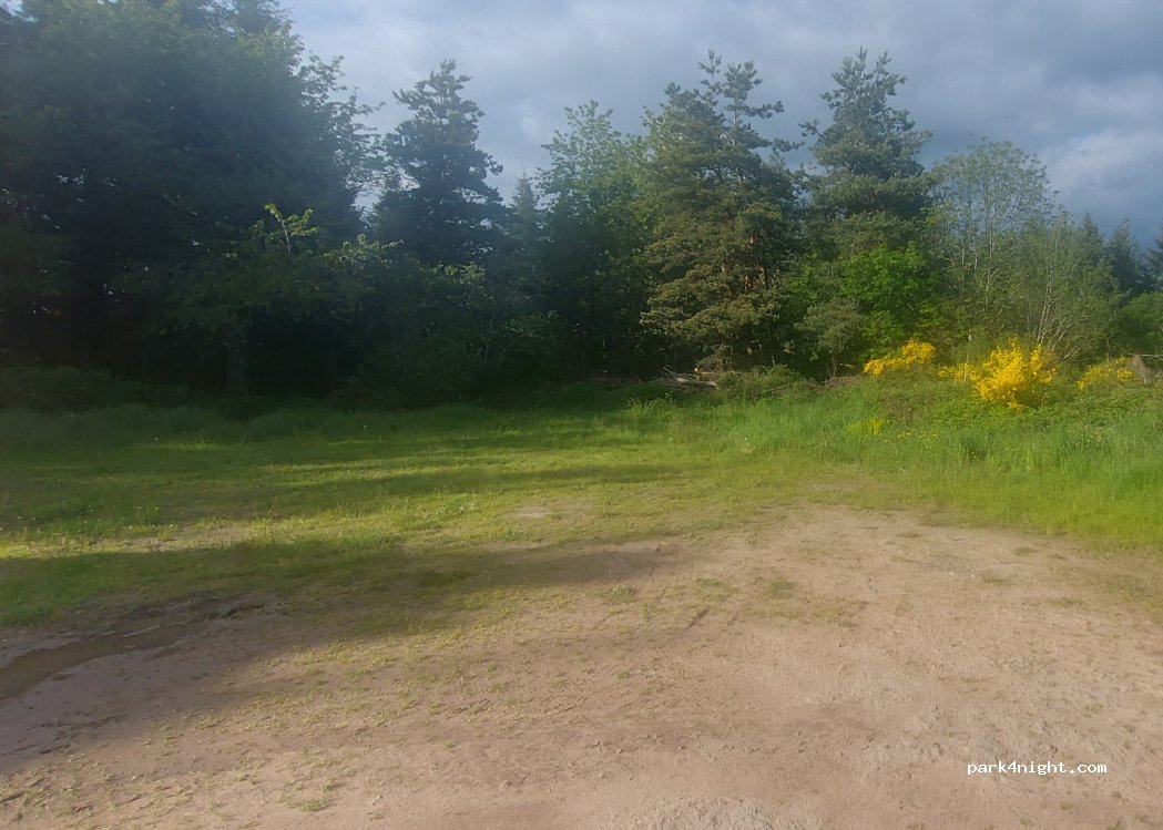 (63490) Saint-Quentin-sur-Sauxillanges - Unnamed Road — foto 3