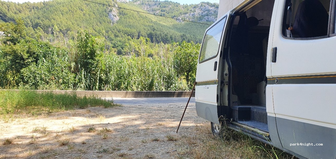 (83150) Bandol - 2643 Route du Beausset — foto