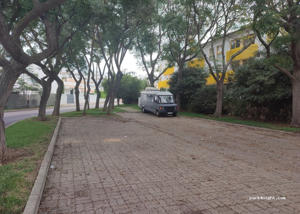 (8125-301) Quarteira - 13 Travessa Domingos Abraços — foto 2