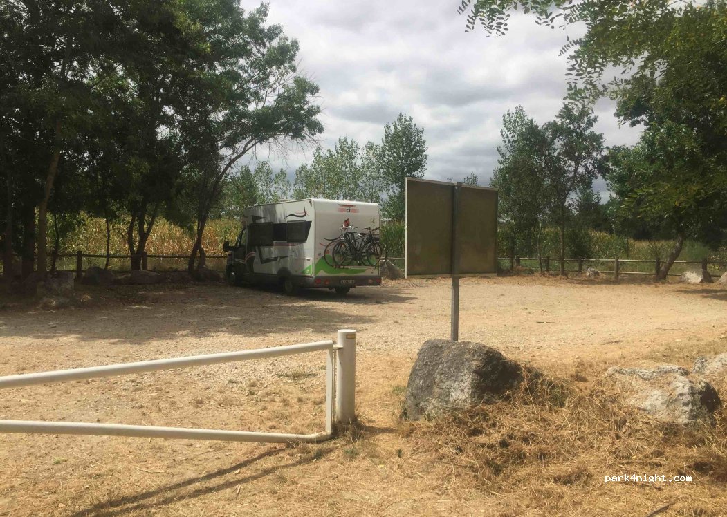 (82600) Verdun-sur-Garonne - Unnamed Road — foto 3