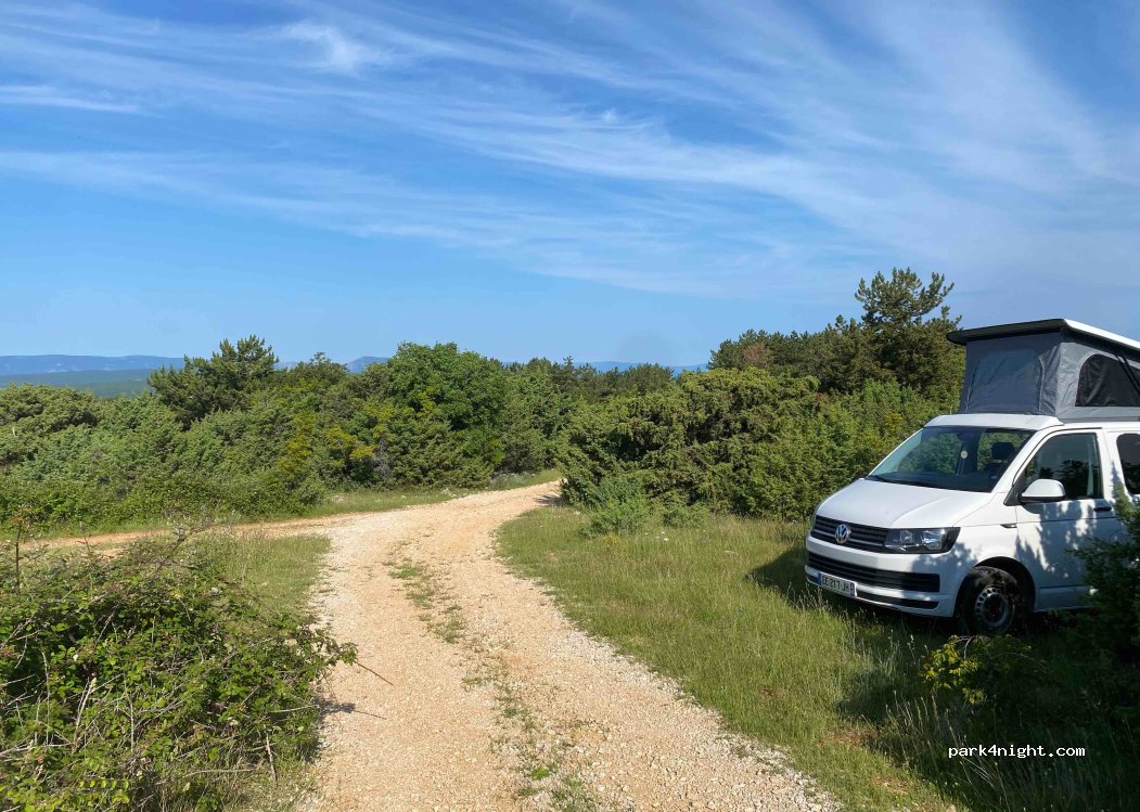 (51516) Vrbnik - Unnamed Road — foto 4