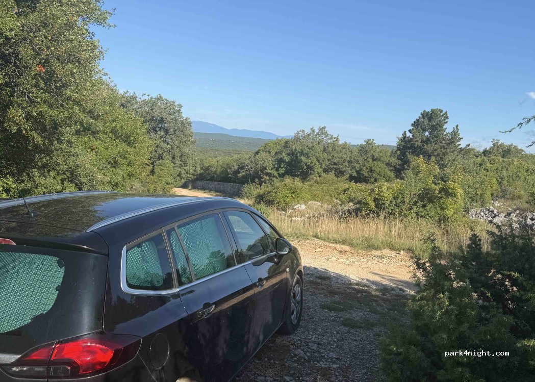 (51516) Vrbnik - Unnamed Road — foto 5