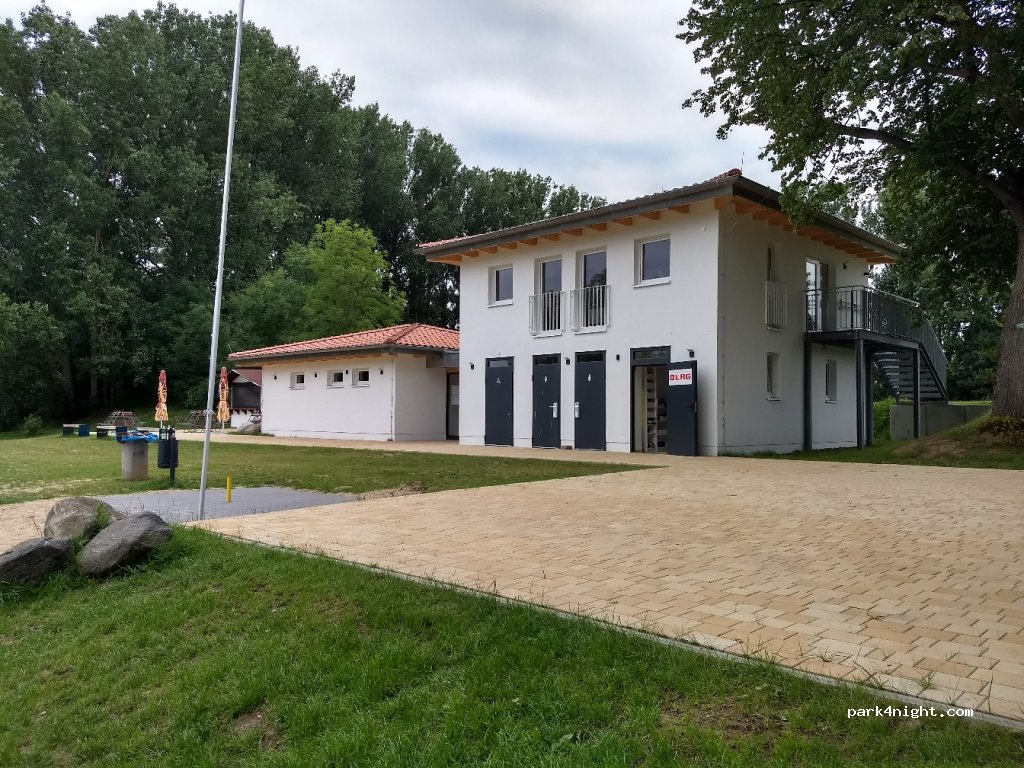 (17258) Feldberger Seenlandschaft - 33 Amtsplatz — foto 2