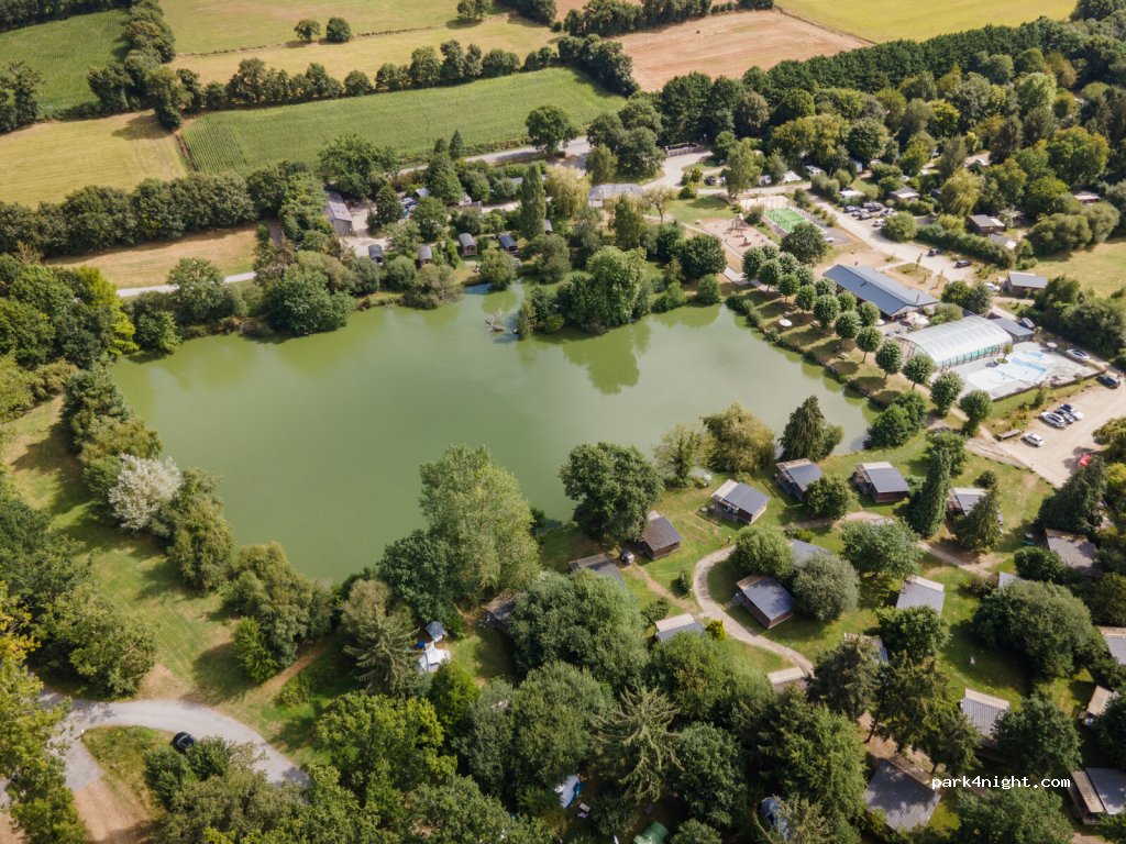 Camping Huttopia Baie du Mont St Michel — foto