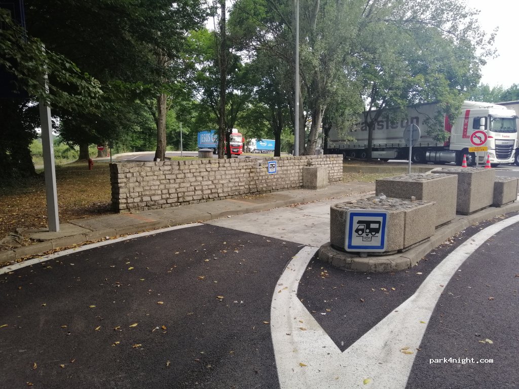 (64170) Lacq - La Pyrénéenne — foto 3