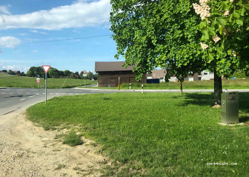 (1114) Colombier - 4 Route de l'Affiaz — foto 2