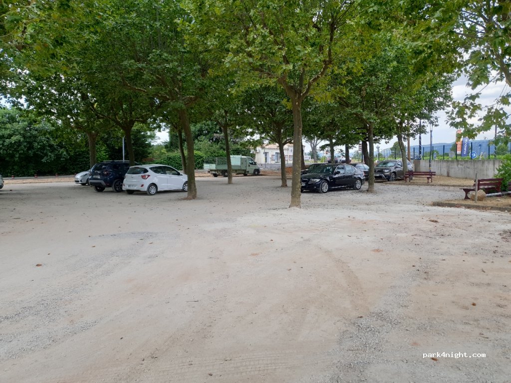 (83136) Garéoult - 17419 D554 — foto
