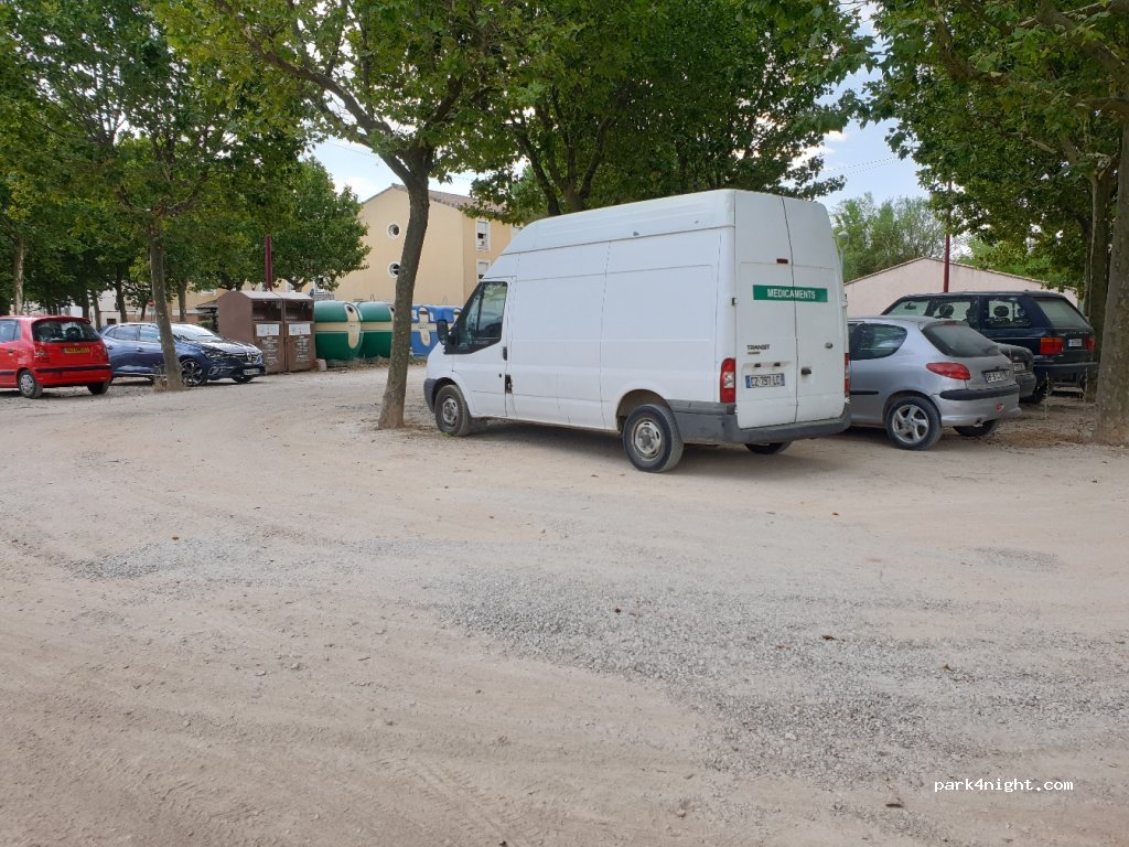 (83136) Garéoult - 17419 D554 — foto 2