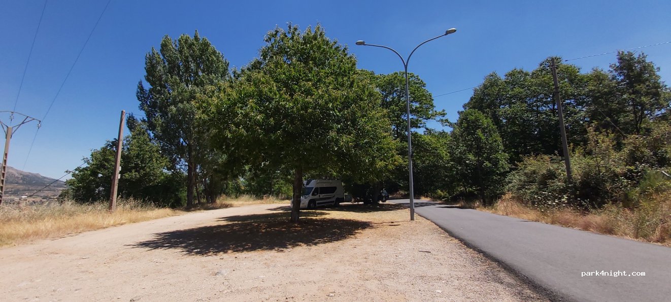 (37700) Béjar - 1 Calle los Magnolios — foto