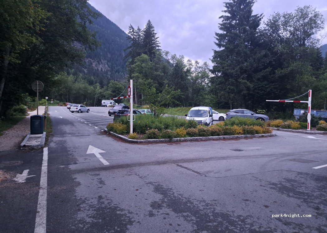 (74400) Chamonix-Mont-Blanc - 270 Route du Golf — foto 5