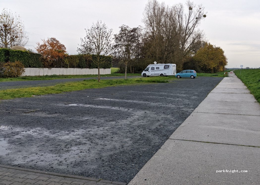 (64579) Gernsheim - 13 Helene-Lange-Straße — foto