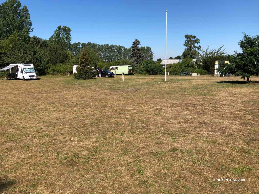 (271 77)  - 1074 Östra Kustvägen — foto 2