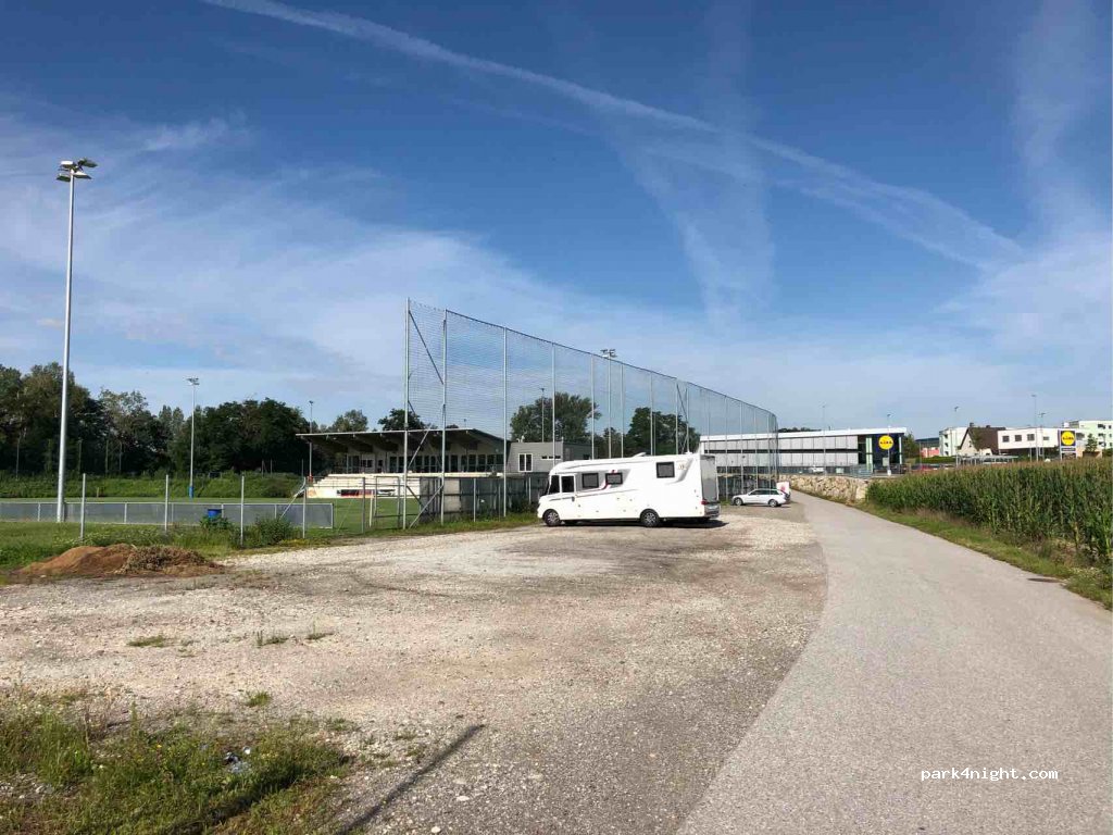 (4310) Mauthausen - 8 Josef-Czerwenka-Straße — foto