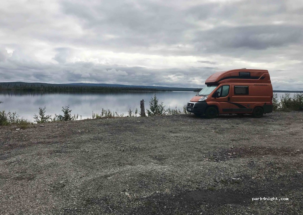 (833 95) Strömsund - Unnamed Road — foto